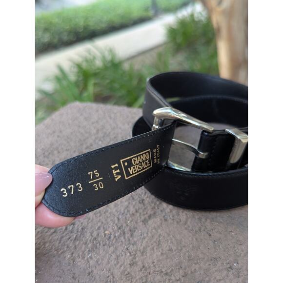 GIANNI VERSACE 90\'s Silver Buckle MEDUSA Belt Black Leather Size 27 28 29 30 31\